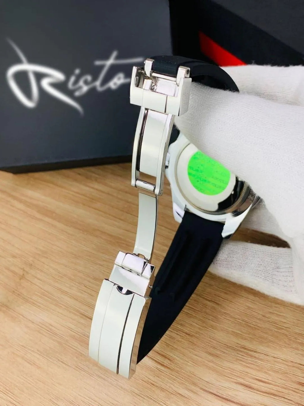 MAN'S WATCH