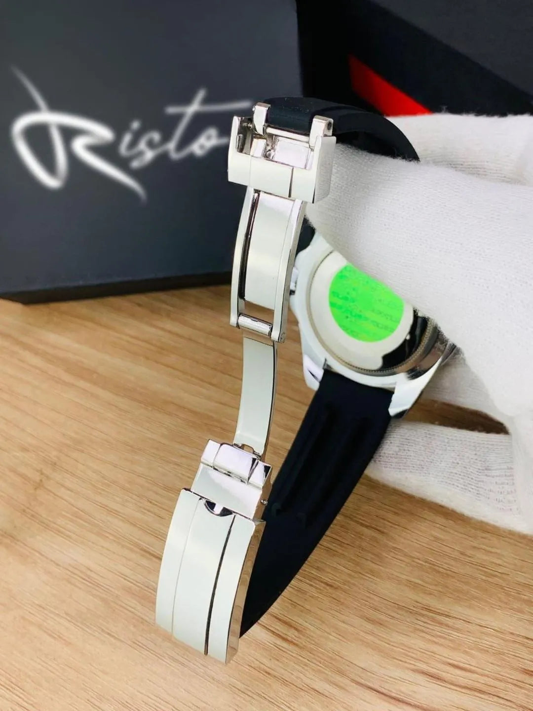 MAN'S WATCH